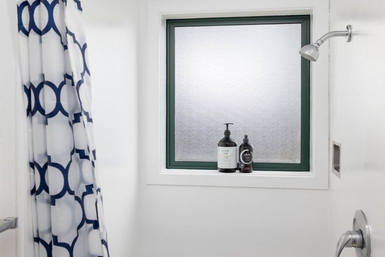 Photo of property in 3 Chilton Drive, Mairehau, Christchurch, 8052