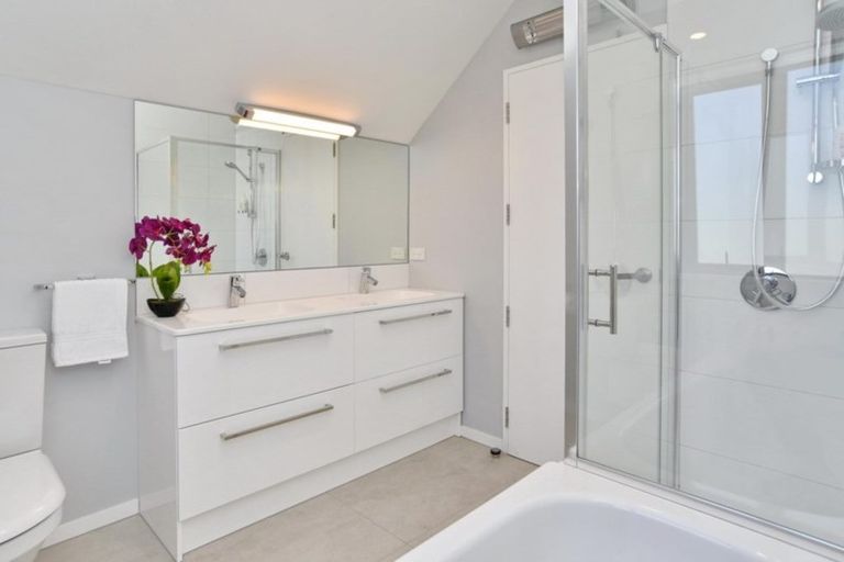 Photo of property in 2/107 Canon Street, Edgeware, Christchurch, 8013