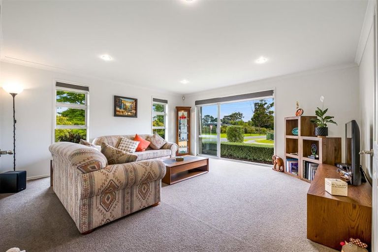 Photo of property in 39 Ridgedale Road, Silverdale, 0932