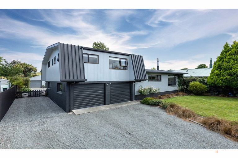 Photo of property in 92 Cox Street, Geraldine, 7930