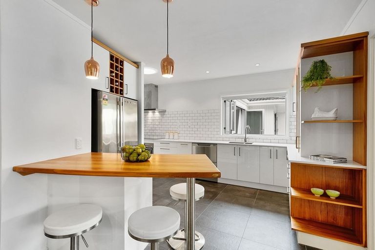 Photo of property in 101 Old Railway Road, Kumeu, 0892