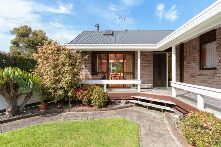 Photo of property in 8 Sunny Bay Road, Matua, Tauranga, 3110