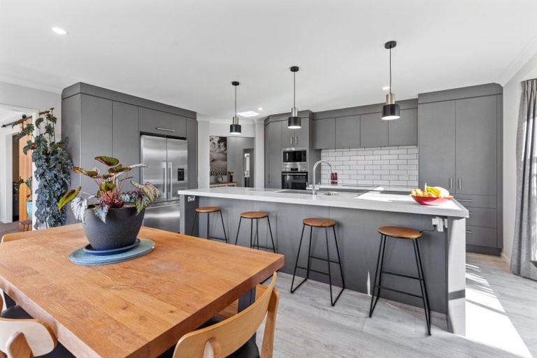 Photo of property in 1 Roxbury Place, Papamoa Beach, Papamoa, 3118