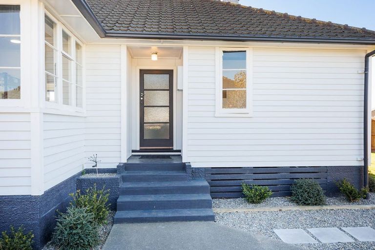 Photo of property in 2 Avon Terrace, Roslyn, Palmerston North, 4414