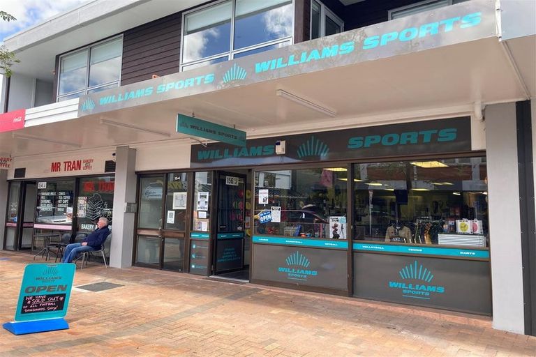 Photo of property in 154 Main Street, Upper Hutt Central, Upper Hutt, 5018