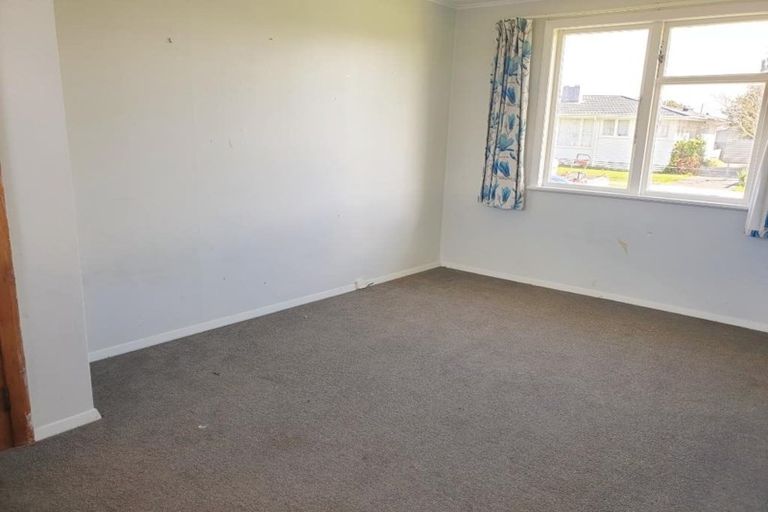 Photo of property in 65 Cottrell Crescent, Onekawa, Napier, 4110