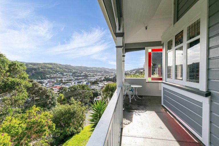 Photo of property in 201 Melbourne Road, Island Bay, Wellington, 6023