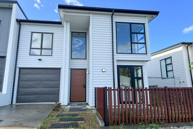 Photo of property in 58 Rush Creek Drive, Westgate, Auckland, 0614