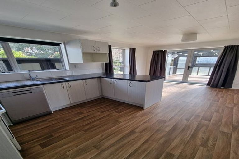 Photo of property in 1/56 Mary Crescent, Elderslea, Upper Hutt, 5018