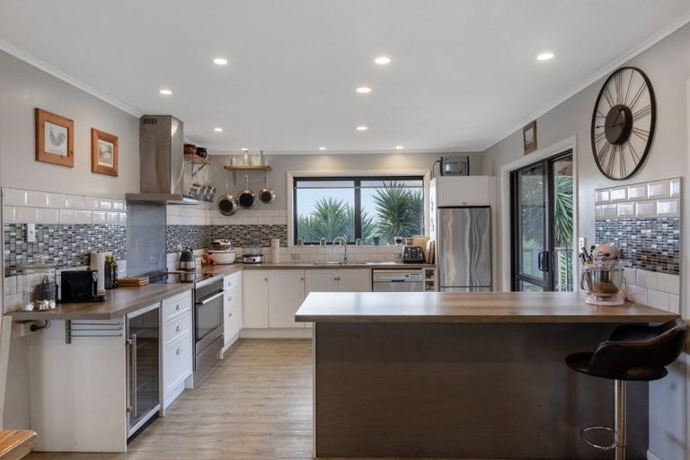 Photo of property in 1341 State Highway 2, Pongakawa, 3189