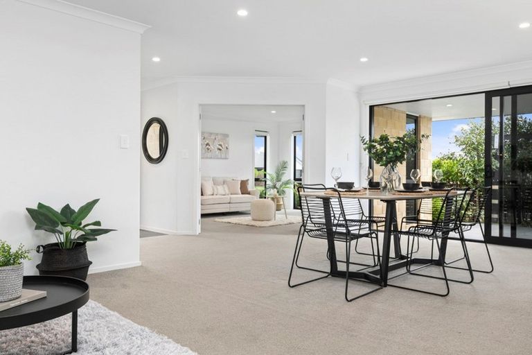 Photo of property in 2 Te Kio Crescent, Papamoa Beach, Papamoa, 3118