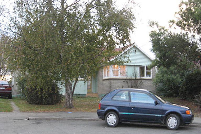 Photo of property in 14 Ash Street, Holmes Hill, Oamaru, 9401