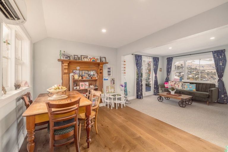 Photo of property in 1 Coleridge Terrace, Lyttelton, 8082