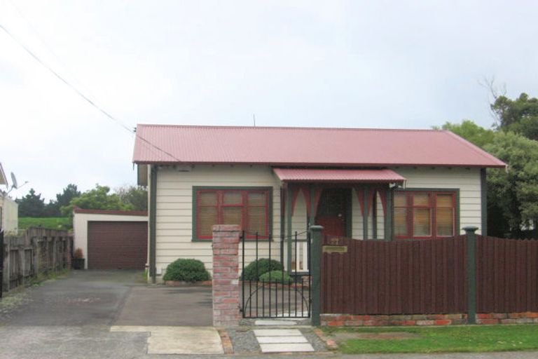 Photo of property in 27 Randwick Crescent, Moera, Lower Hutt, 5010