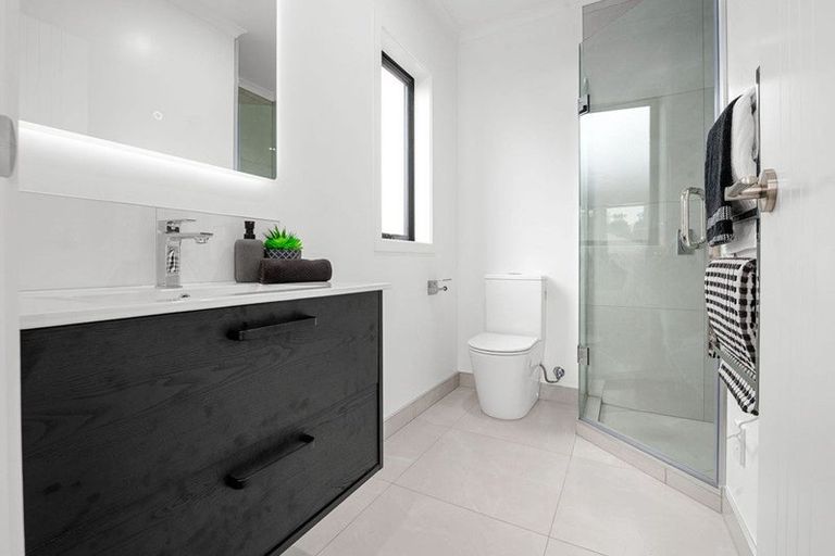 Photo of property in 2/42 Balmerino Crescent, Pukete, Hamilton, 3200