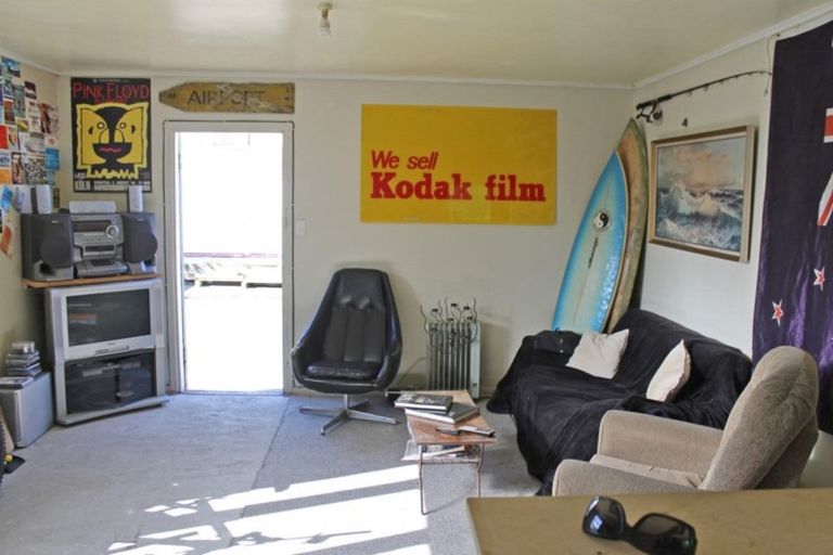 Photo of property in 62 Romilly Street, Westport, 7825