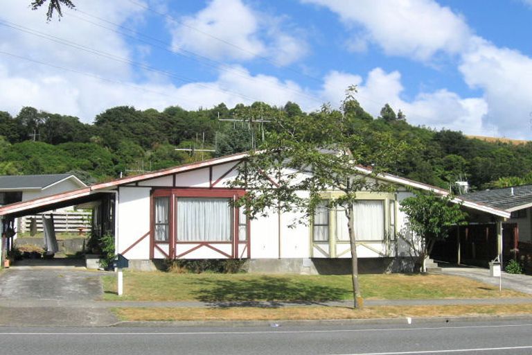 Photo of property in 64b Gemstone Drive, Birchville, Upper Hutt, 5018