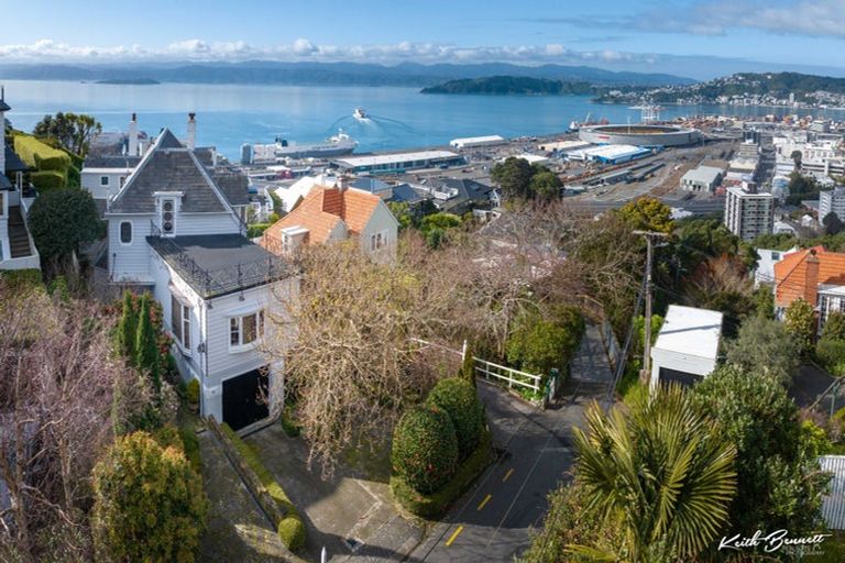 Photo of property in 24 Orchard Street, Wadestown, Wellington, 6012