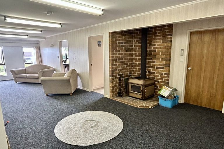 Photo of property in 131 Winara Avenue, Waikanae, 5036