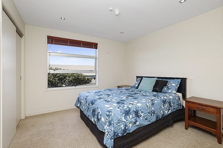 Photo of property in Quarterdeck, 10/4 Buller Street, New Plymouth, 4310