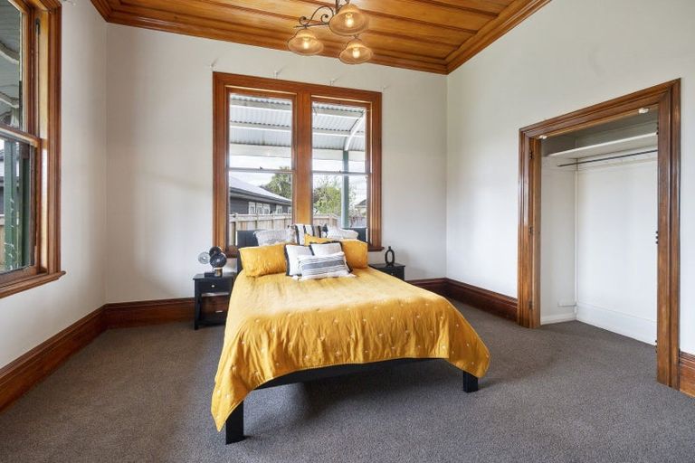 Photo of property in 66 Bridge Street, Bulls, 4818