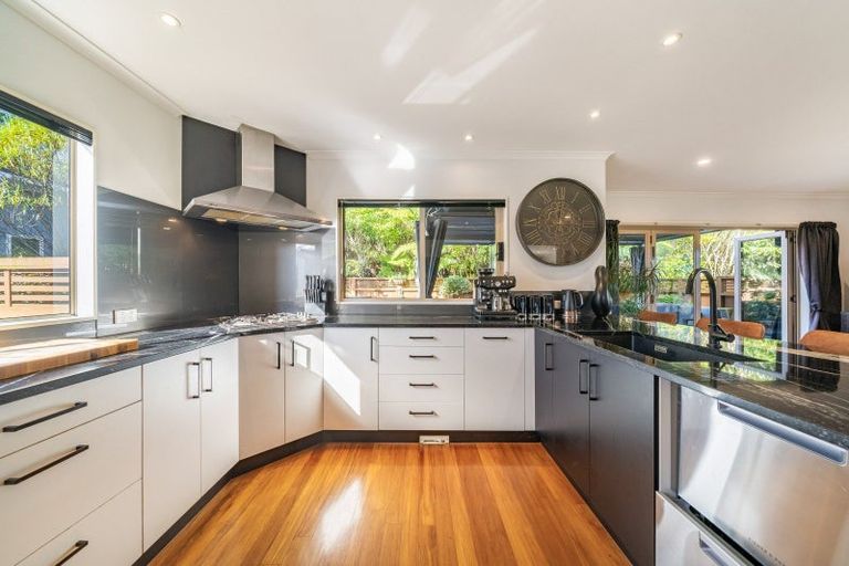 Photo of property in 9a Mccarthy Grove, Clouston Park, Upper Hutt, 5018