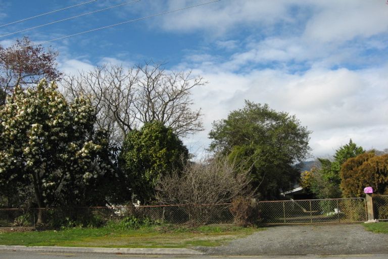 Photo of property in 30-34 Motupipi Street, Takaka, 7110