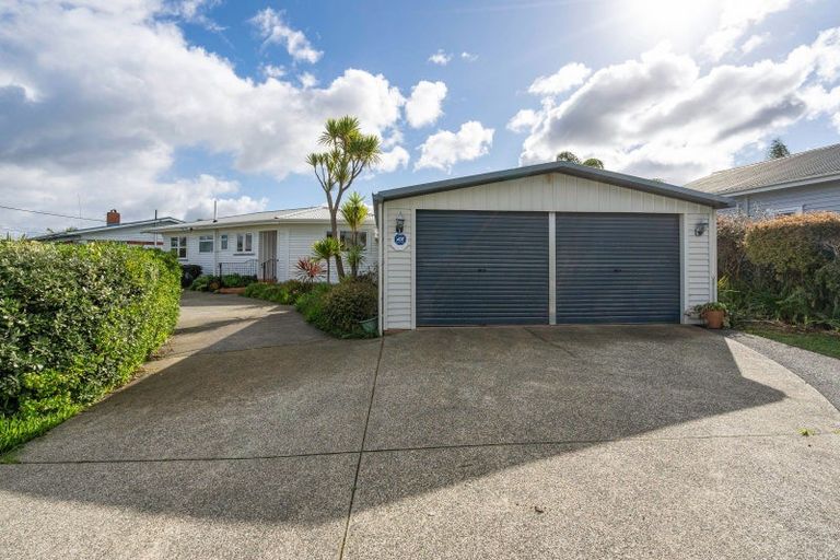 Photo of property in 6 George Point Road, Onerahi, Whangarei, 0110
