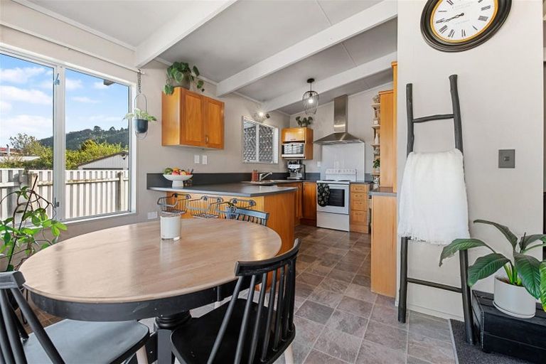 Photo of property in 22 Chapman Place, Fairy Springs, Rotorua, 3015