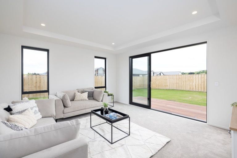 Photo of property in 10 Greenwood Place, Amberley, 7410