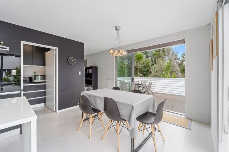 Photo of property in 18 Bella Vista Drive, Gulf Harbour, Whangaparaoa, 0930