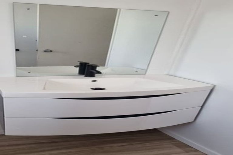 Photo of property in 5/106 Shifnal Drive, Randwick Park, Auckland, 2105