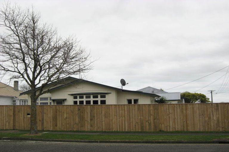 Photo of property in 131 Winchester Street, Levin, 5510