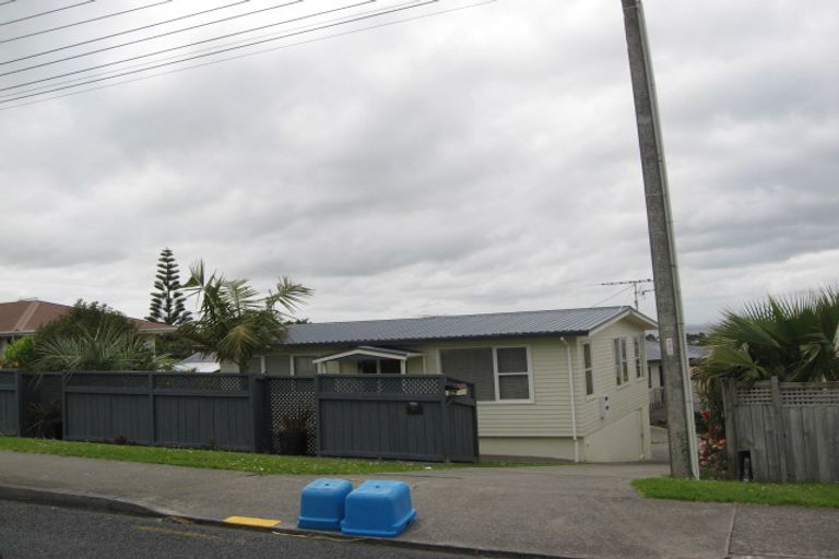 Photo of property in 25 Stanmore Bay Road, Stanmore Bay, Whangaparaoa, 0932