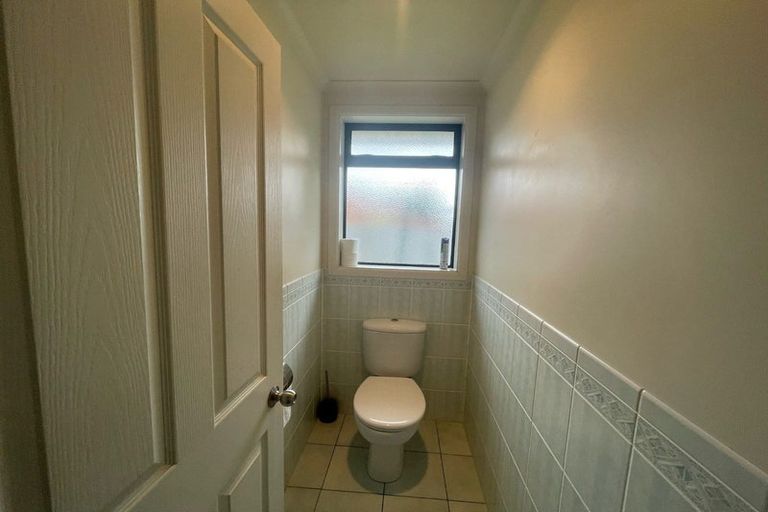 Photo of property in 8 Mt Lebanon Crescent, The Gardens, Auckland, 2105