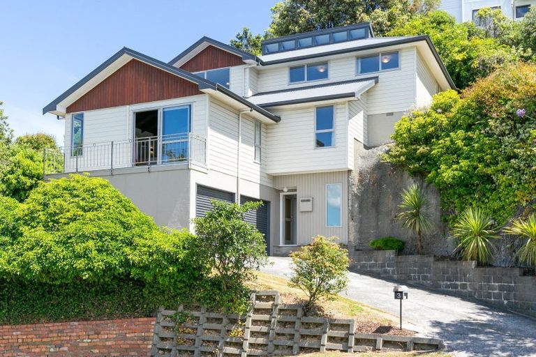 Photo of property in 3 Saint Aidans Way, Tawa, Wellington, 5028