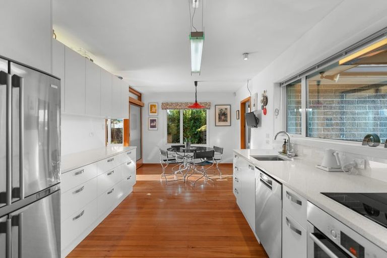 Photo of property in 27a Somerfield Street, Somerfield, Christchurch, 8024