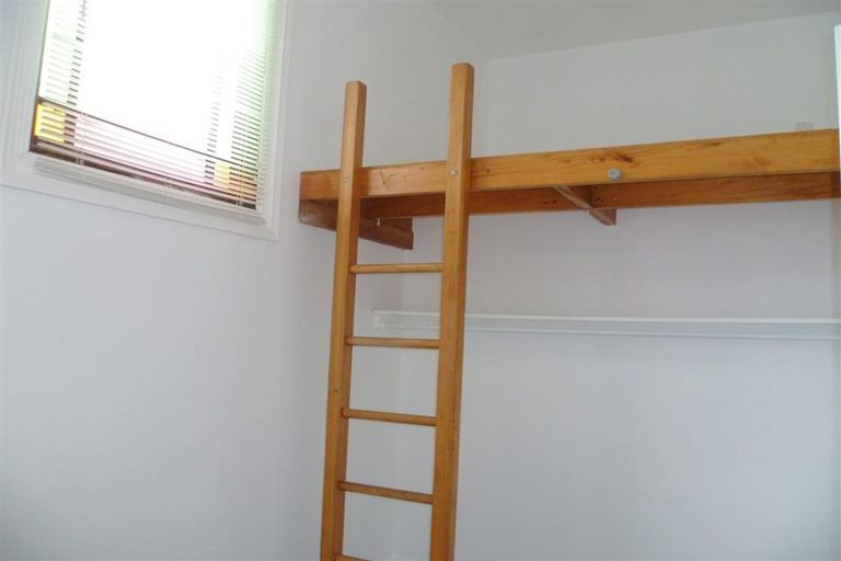 Photo of property in 15 Kenwyn Terrace, Newtown, Wellington, 6021