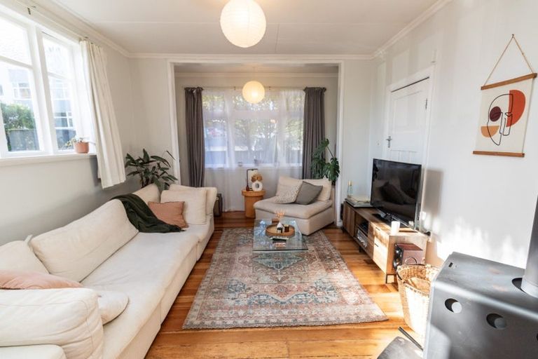 Photo of property in 15 Angus Avenue, Berhampore, Wellington, 6023