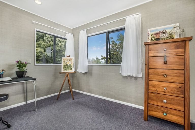 Photo of property in 8 Bushlands Place, Opaheke, Papakura, 2113