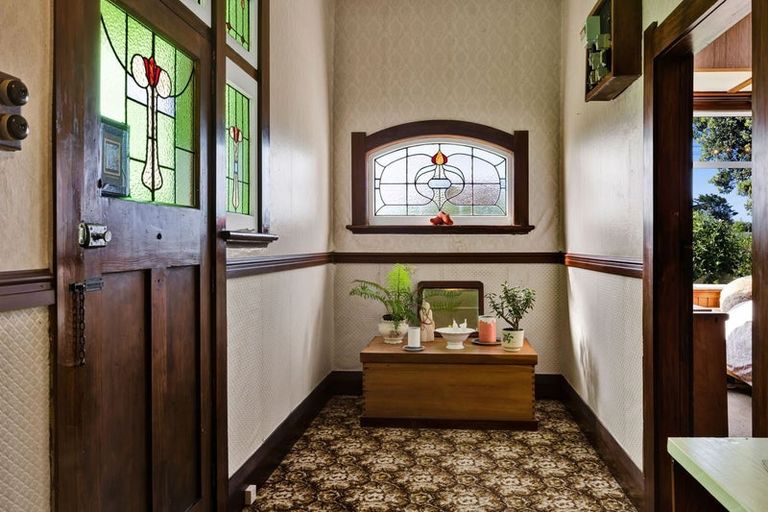 Photo of property in 8 Lincoln Street, Patea, 4520