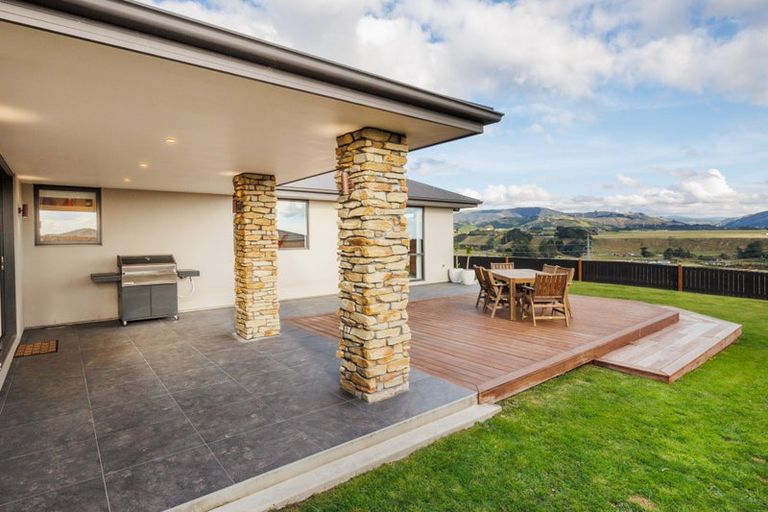 Photo of property in 156 Pacific Drive, Fitzherbert, Palmerston North, 4410