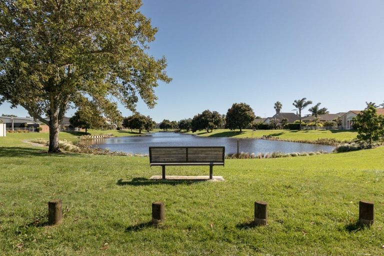 Photo of property in 11 St Clair Place, Browns Bay, Auckland, 0630