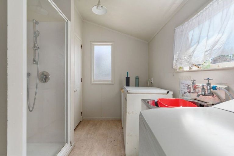 Photo of property in 63 Park Road, Carterton, 5713