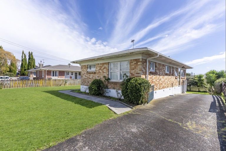 Photo of property in 14 Rembrandt Place, Opaheke, Papakura, 2113