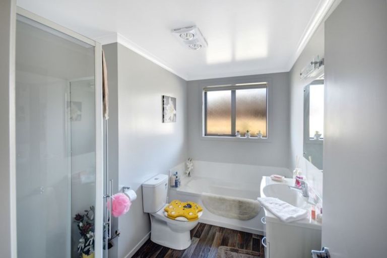 Photo of property in 19 Showgate Crescent, Mosgiel, 9024