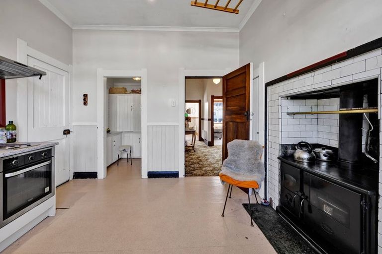 Photo of property in 8 Lincoln Street, Patea, 4520