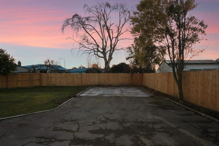 Photo of property in 13 Whitby Street, Burnside, Christchurch, 8053