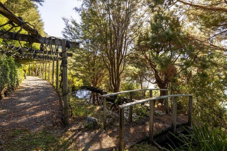 Photo of property in 577 Queen Charlotte Drive, Havelock, Picton, 7281