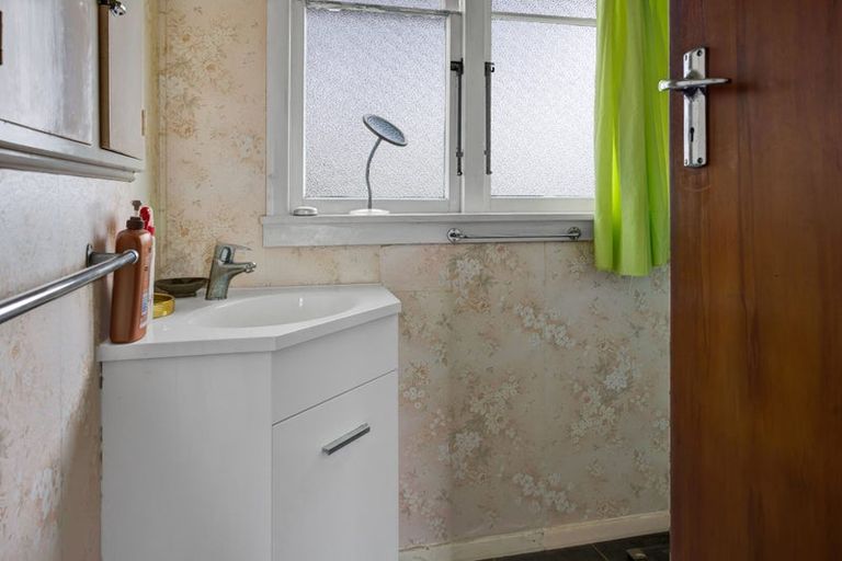 Photo of property in 23 Caledonia Street, Hawera, 4610